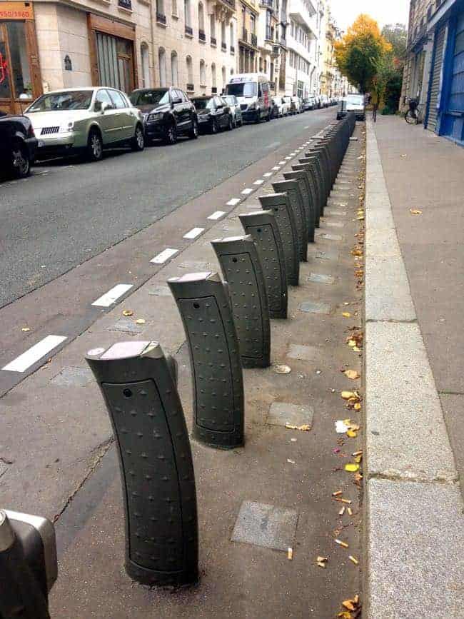 Empty Velib station