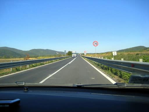 italy-speed-limit-sign