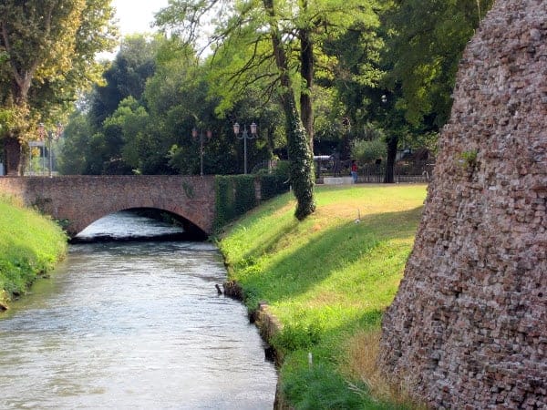 moat-and--ancient-Venetian-wall