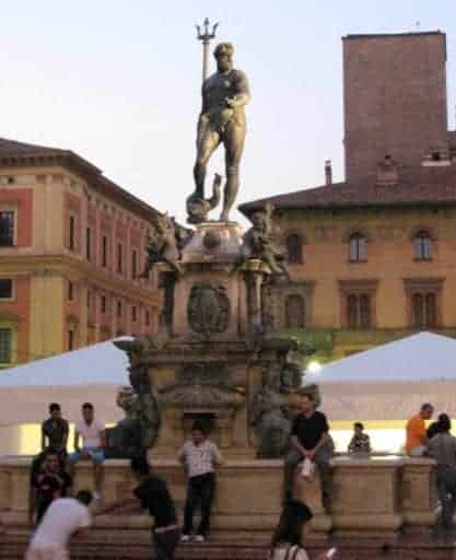 Piazza Maggiore Neptune